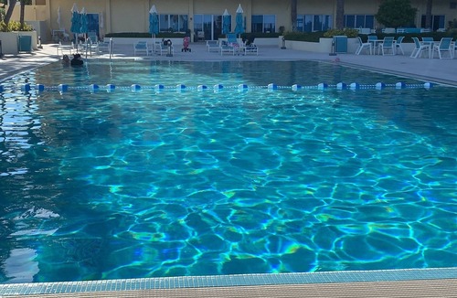 Hollywood South Central Beach Condo | First Line Ocean View 1 BR Condo with Balcony