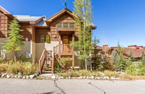 Salt Lake Mountain Resorts House | First Tracks Townhome