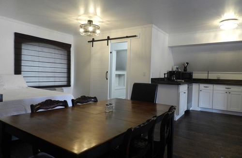 Guntersville Apartment | Fish Eagle Loft ~ On the Lake ~ Beautiful Views~Great Fishing~Wildlife Abounds