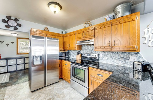 Mukwonago House | Fish, Swim & Explore: Mukwonago Lake House!