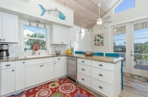 Palm Island House | Fish Tales & Flip Flops - Spectacular Palm Island pool home