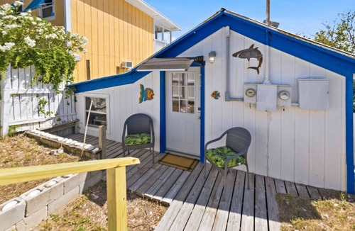 Cedar Key Cottage | Fisher Flats Downstairs