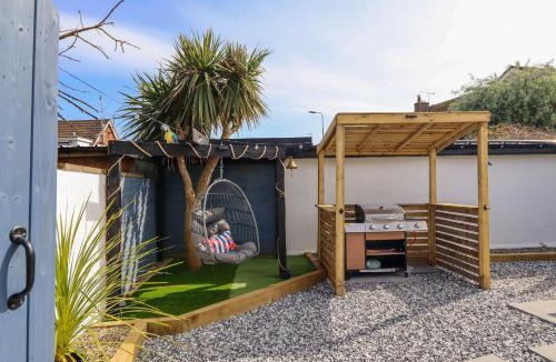 Prestatyn House | Fishermans Cottage