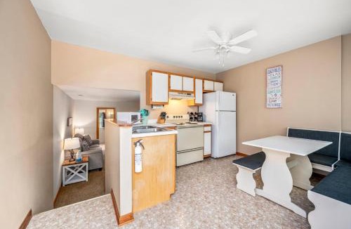Deep Hole House | Fishhook Hideaway