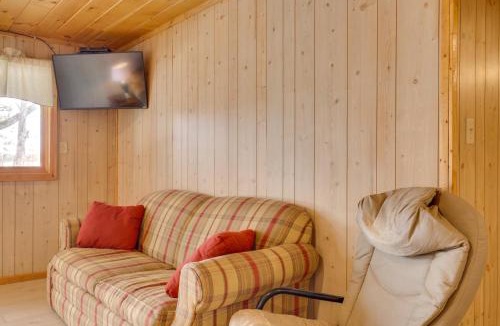 Ainsworth House | Fishing Paradise: Lakefront Duplex in Northwoods