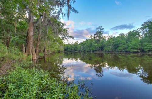 Santa Rosa County Apartment | Fishing Ponds, Trails & River Access: Jay Studio!
