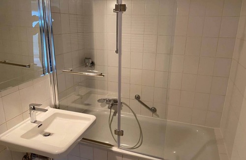 Hemsbach Condo | Fitters' apartment Hemsbach, Giselherstraße 3, 2nd floor