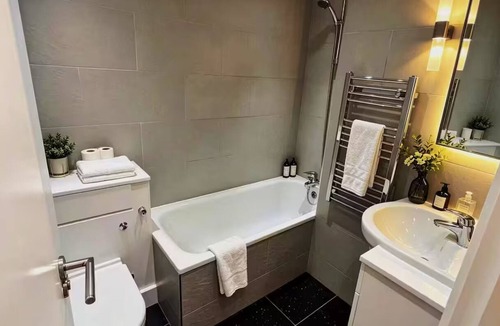Fitzrovia Apartment | Fitzrovia 2 bedroom flat near the Britain museum