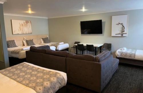 Grafton Hotel | Fitzroy Motor Inn