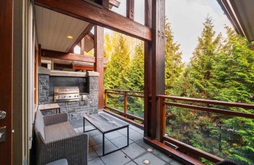 Whistler House | Fitzsimmons Walk 10 by Outpost Whistler