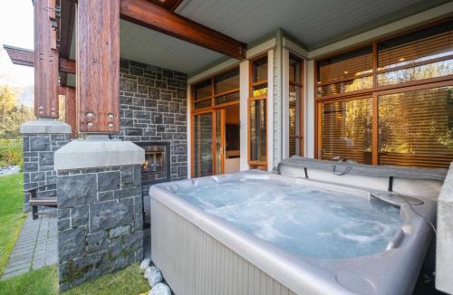Whistler House | Fitzsimmons Walk 16 by Outpost Whistler