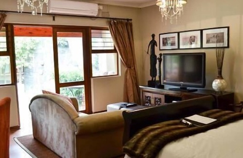 Woodmead Bed & Breakfast | Five A Morris