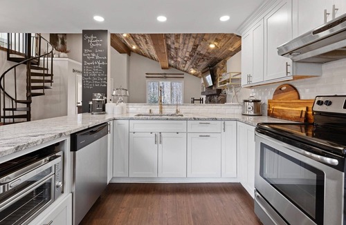 Stratton Mountain Ski Chalet | Five-Bed Luxury Chalet within Stratton Mountain Resort