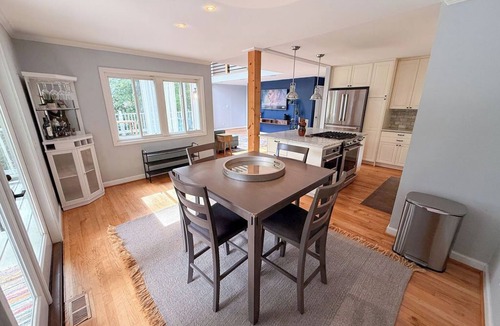 Cumberland House | Five Bedroom Brookview Estate