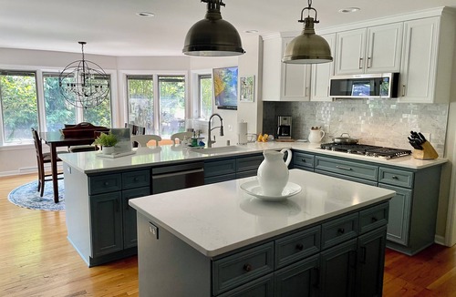 Glendale House | "Five Bedroom Luxury by the River "