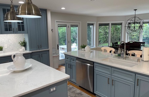Glendale House | "Five Bedroom Luxury by the River "