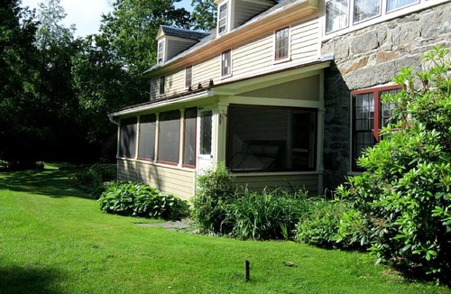 Forest Dale House | Five-Bedroom Private Mansion for Rent near Lake Dunmore, Vermont
