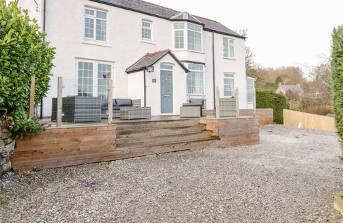 Acrefair House | FIVE COUNTIES VIEW, pet friendly, luxury holiday cottage in Trevor