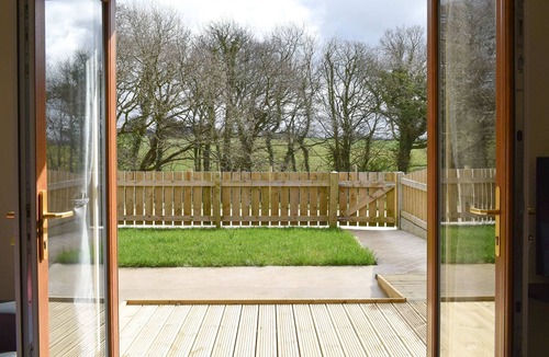 Preston Cottage | Five Dorchester Drive - UK32043