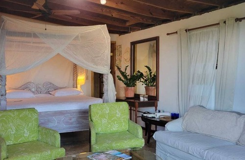 Estate Saint Joseph and Rosendal Apartment | Five Minutes Drive down to Magens Bay Beach, 1 with WIFI