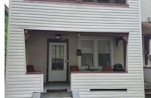 Avondale House | Five minutes from Cincinnati ZoonTen Minutes Downtown Cincinnati