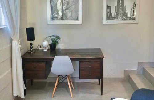 Howick Apartment | FIVE on Fraser