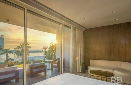 Palm Jumeirah Villa | FIVE Palm Beach Villa -Pool & Jacuzzi, 3-Level