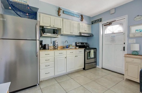 Bay Esplanade Apartment | Five Palms Vacation Rentals- Daily - Weekly - Monthly