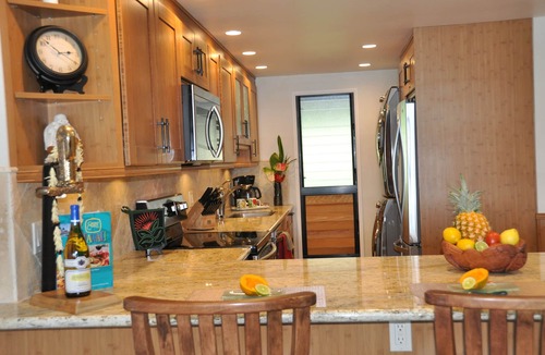 Maalaea Condo | Five Star Inspired Direct Oceanfront AUGUST SPECIALS