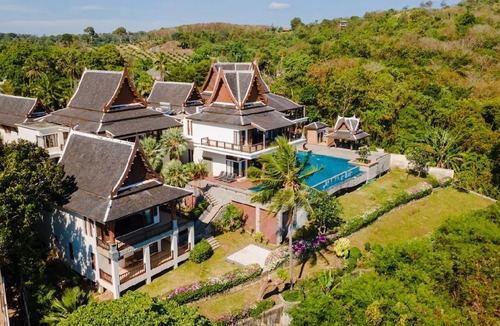 Talat Nuea House | Five-Star Retreat: A Luxe Escape in Phuket.