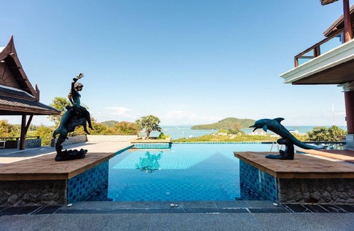 Talat Nuea House | Five-Star Retreat: A Luxe Escape in Phuket.