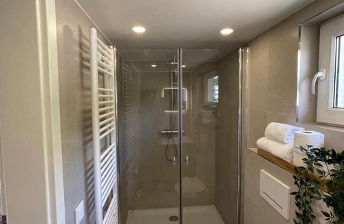 Ramstein-Miesenbach Apartment | Five Studios - Premium Rooms with King Size Bed, Kitchen, AC, close to Ramstein Air Base