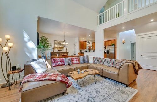 Ponderosa Trails House | Flagstaff Hideaway: Private Hot Tub, 4 Mi to Dtwn!