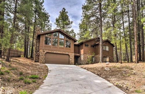 Flagstaff House | Flagstaff Home w/Back Deck - 5 Mi to Downtown