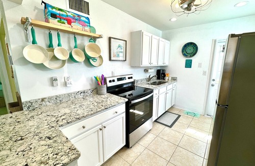 Seaside Homes House | Flamingo Key Beachside Bungalow, Stroll to the Beach! Dogs are welcome here 🐶