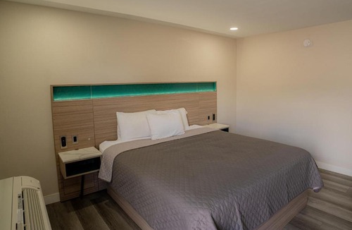 North Hollywood Hotel | Flamingo Motel near Universal Studios