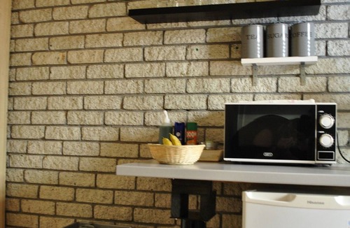 Greater Johannesburg Metropolitan Area Hotel | Flamingo Rest