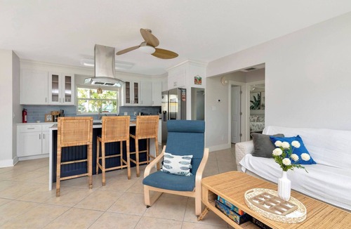 Redington Beach House | Flamingos Cove - Pool Oasis - Redington Beach, FL