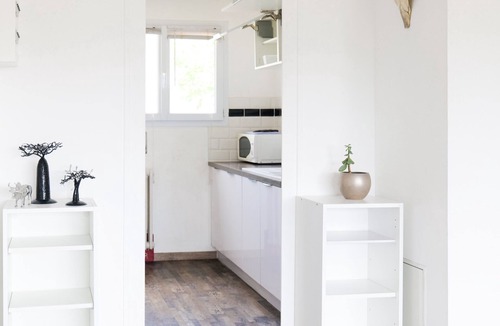 Deux Croix-Banchais Apartment | Flat 15 min walk from Parc Balzac Angers - 6 people