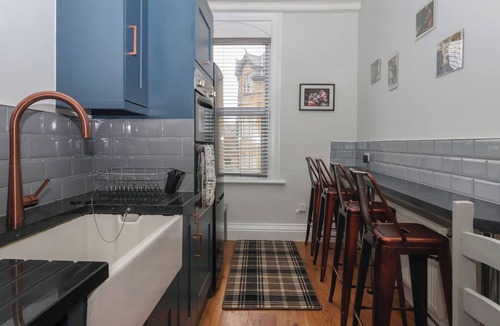 Harrogate Cottage | FLAT 2 23 HYDE PARK ROAD, family friendly in Harrogate