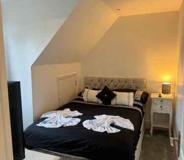 Wokingham Apartment | Flat 2 Meadow view