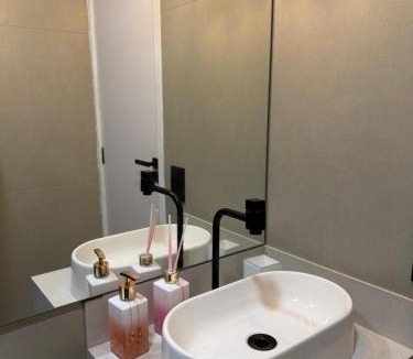 Verolme Apartment | Flat 204 Angra