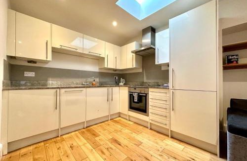 Shoscombe Apartment | Flat 3