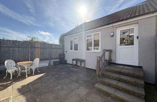 Shoscombe Apartment | Flat 3, Waterloo Apartments