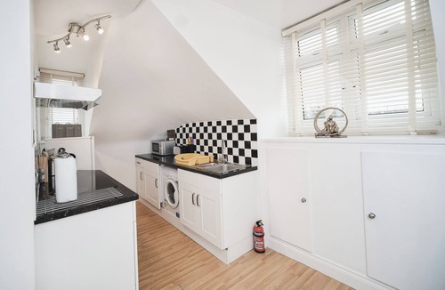 Canterbury Apartment | Flat 5 - 61 Old Dover Road