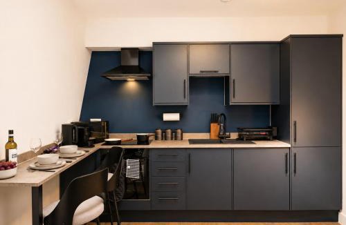 London Borough of Bromley Apartment | Flat 7 in central Bromley - underground parking
