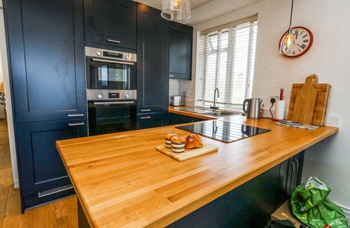 Sandbanks Cottage | Flat 7 Sand Acres