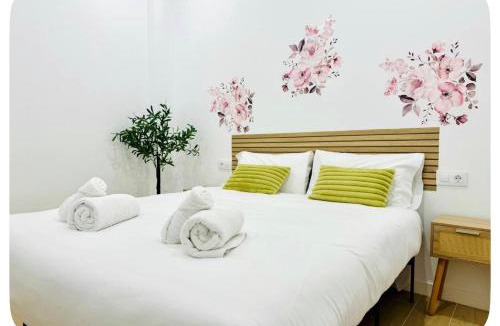 Sant Antoni Apartment | FLAT A - Wide & Cool Flat Next To Historic Center