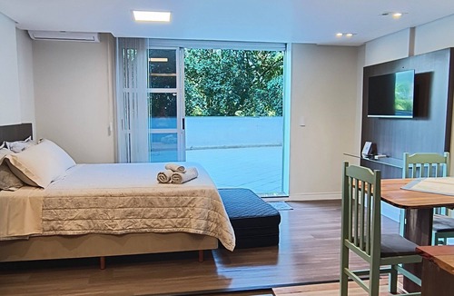Czerniewicz Apartment | Flat Central 108 – Localização Estratégica para Lazer e Negócio