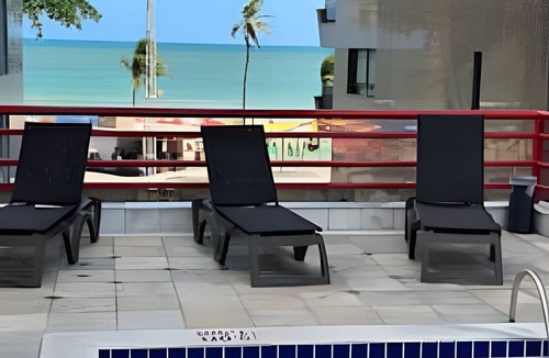 Boa Viagem Apartment | Flat com piscina a 50m da praia